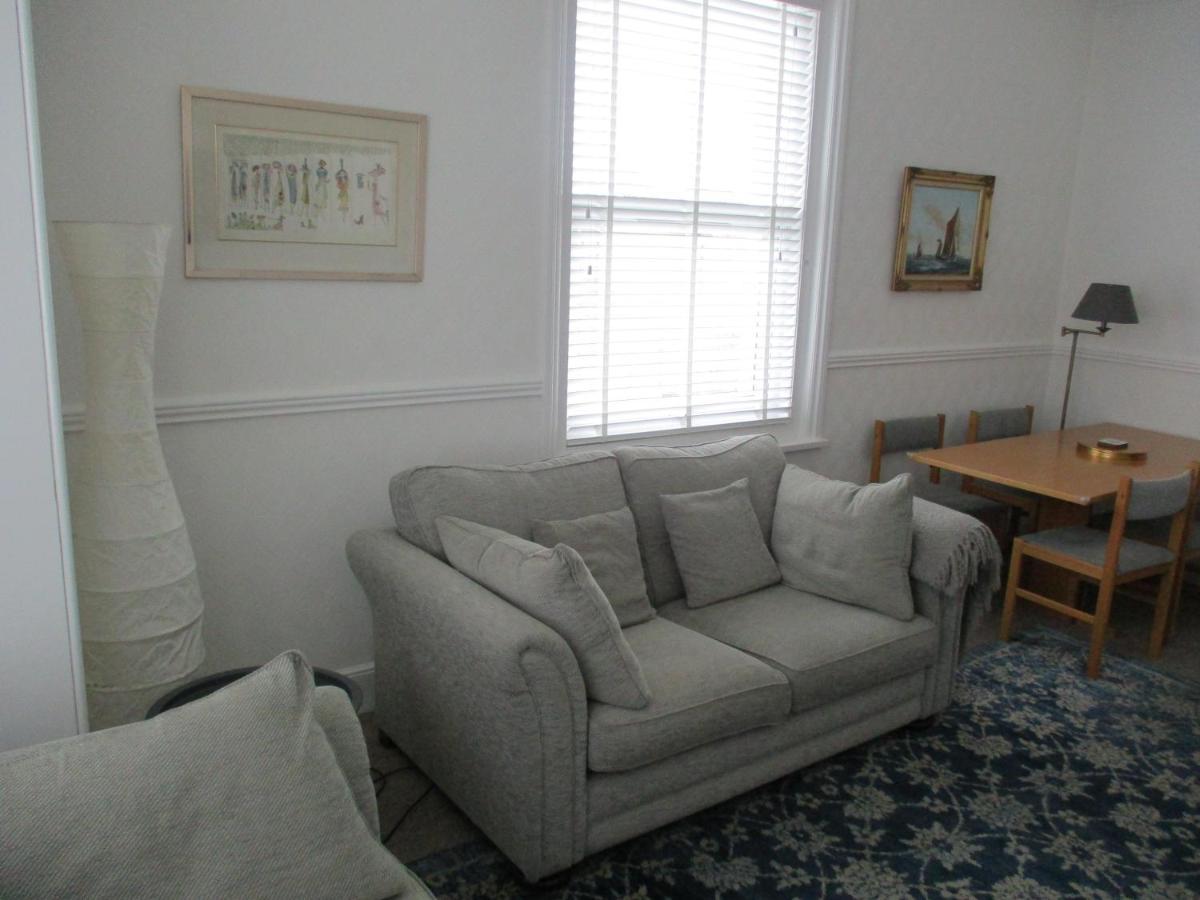 Lovely Spacious 3 Bedded First Floor Apartment Ryde  Exterior foto