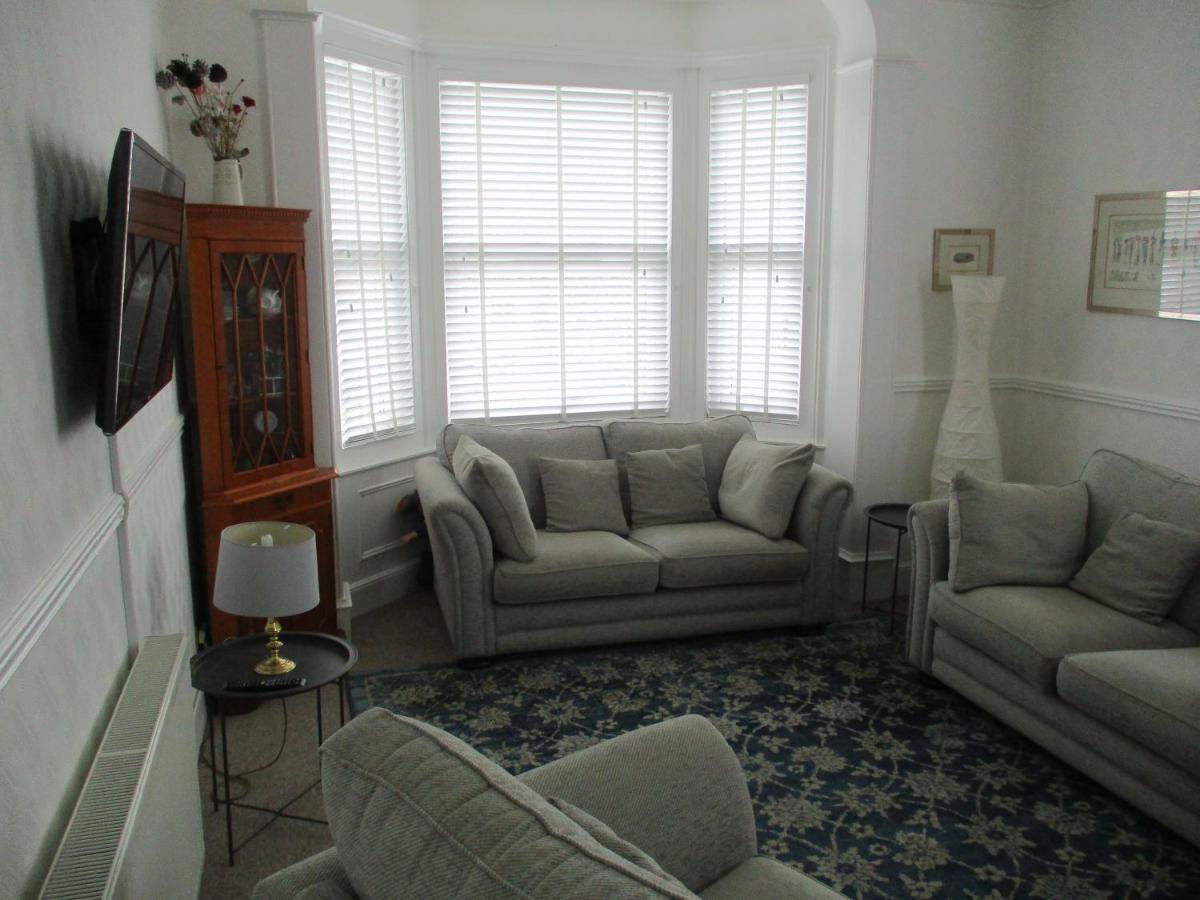 Lovely Spacious 3 Bedded First Floor Apartment Ryde  Exterior foto
