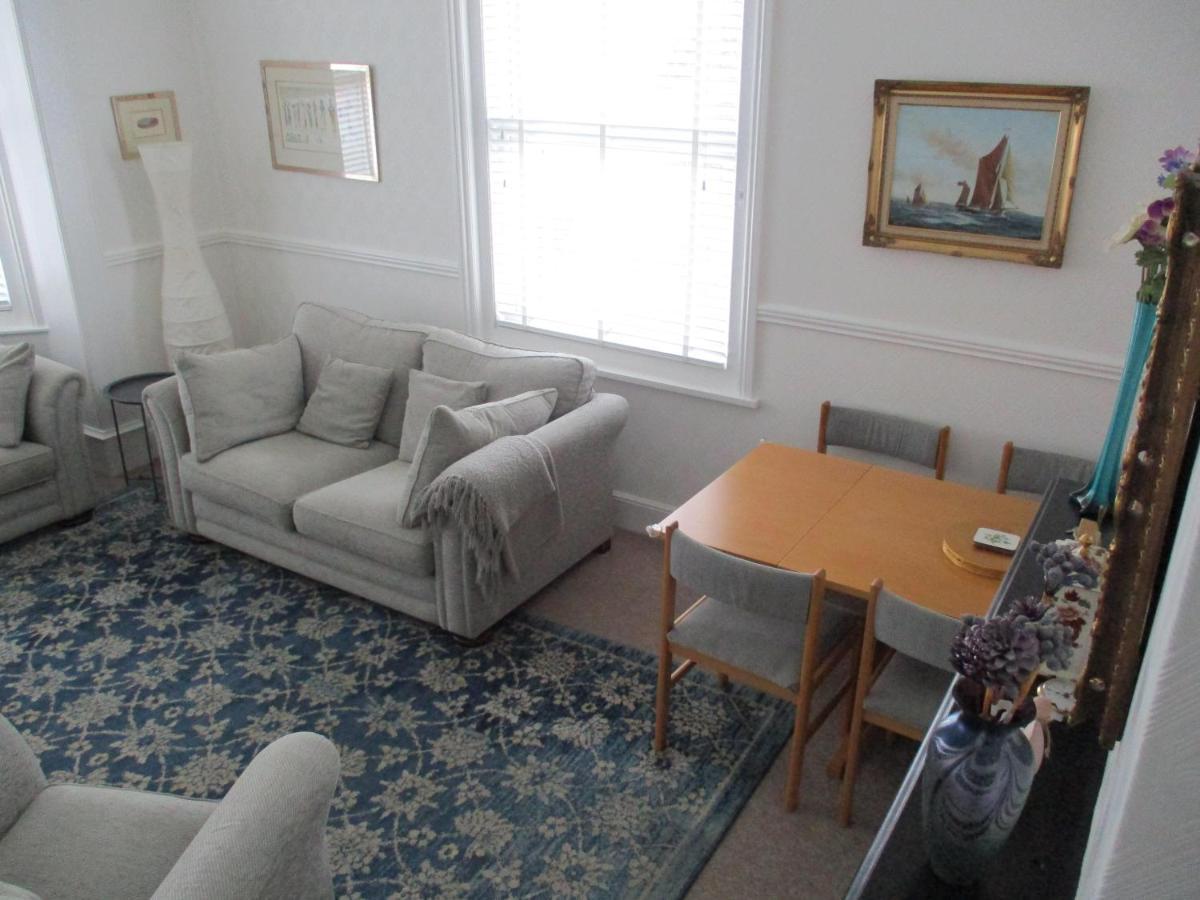 Lovely Spacious 3 Bedded First Floor Apartment Ryde  Exterior foto